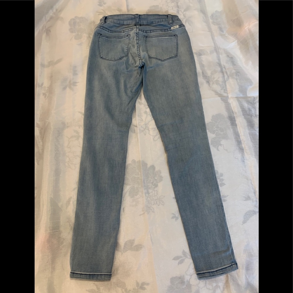 Jean - Picture 2 of 2